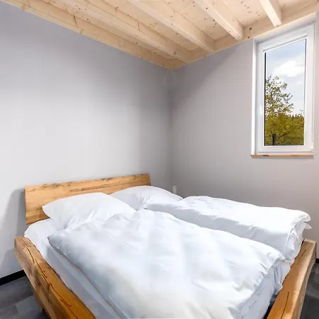 Lakeside Comfort In Hallschlag, Cleaning Included Ferienhaus *